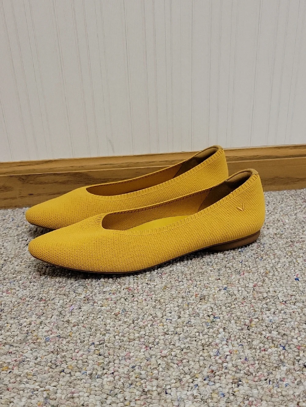 Vivaia Aria Cloudwalker Knit Round Toe Ballet Flats  Sz 41.5 (US 10). Office